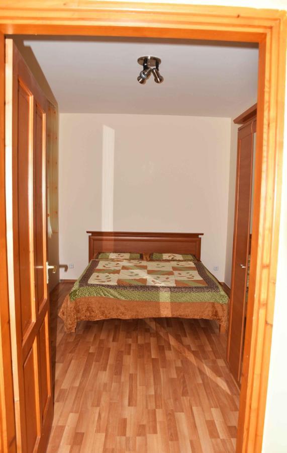 Pilikán Apartments Lenti Buitenkant foto